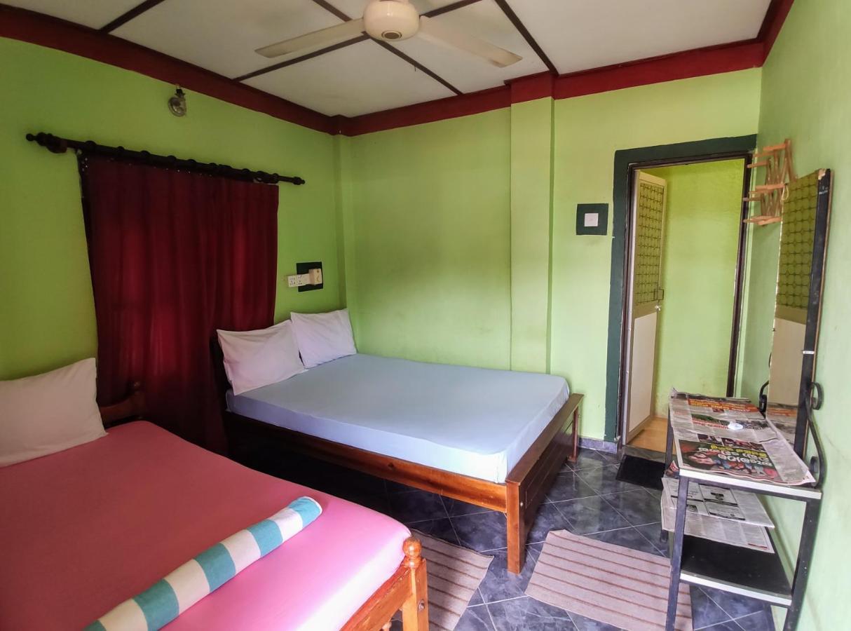 Kandyan Feel Free Homestay Exteriör bild