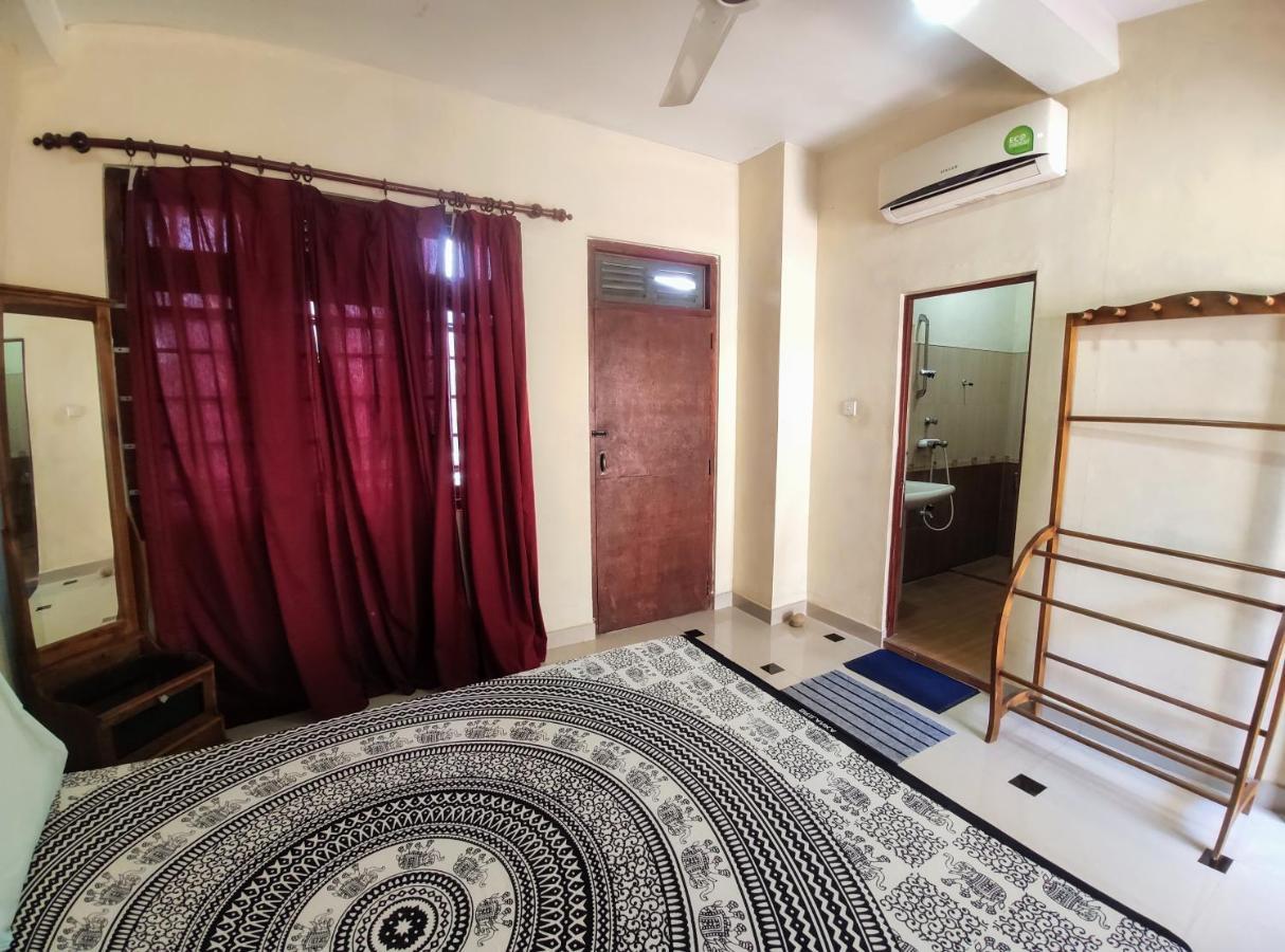 Kandyan Feel Free Homestay Exteriör bild