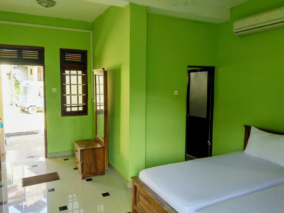 Kandyan Feel Free Homestay Exteriör bild